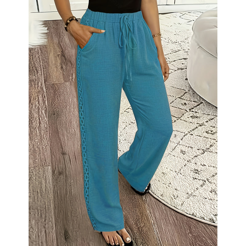 Pantalon femme fluide avec dentelle latérale et cordon