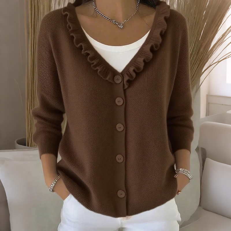 Cardigan femme boutonné en maille avec col volanté