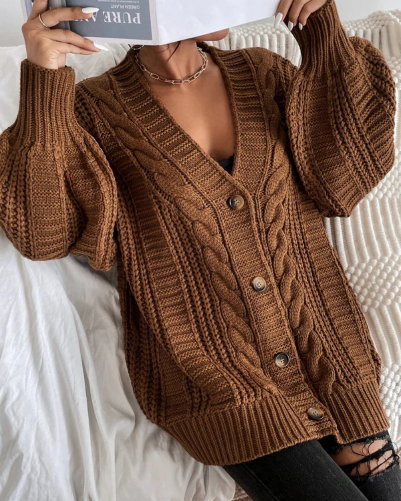 Veste en tricot femme – Avec motif torsadé, coupe large et fermeture à boutons
