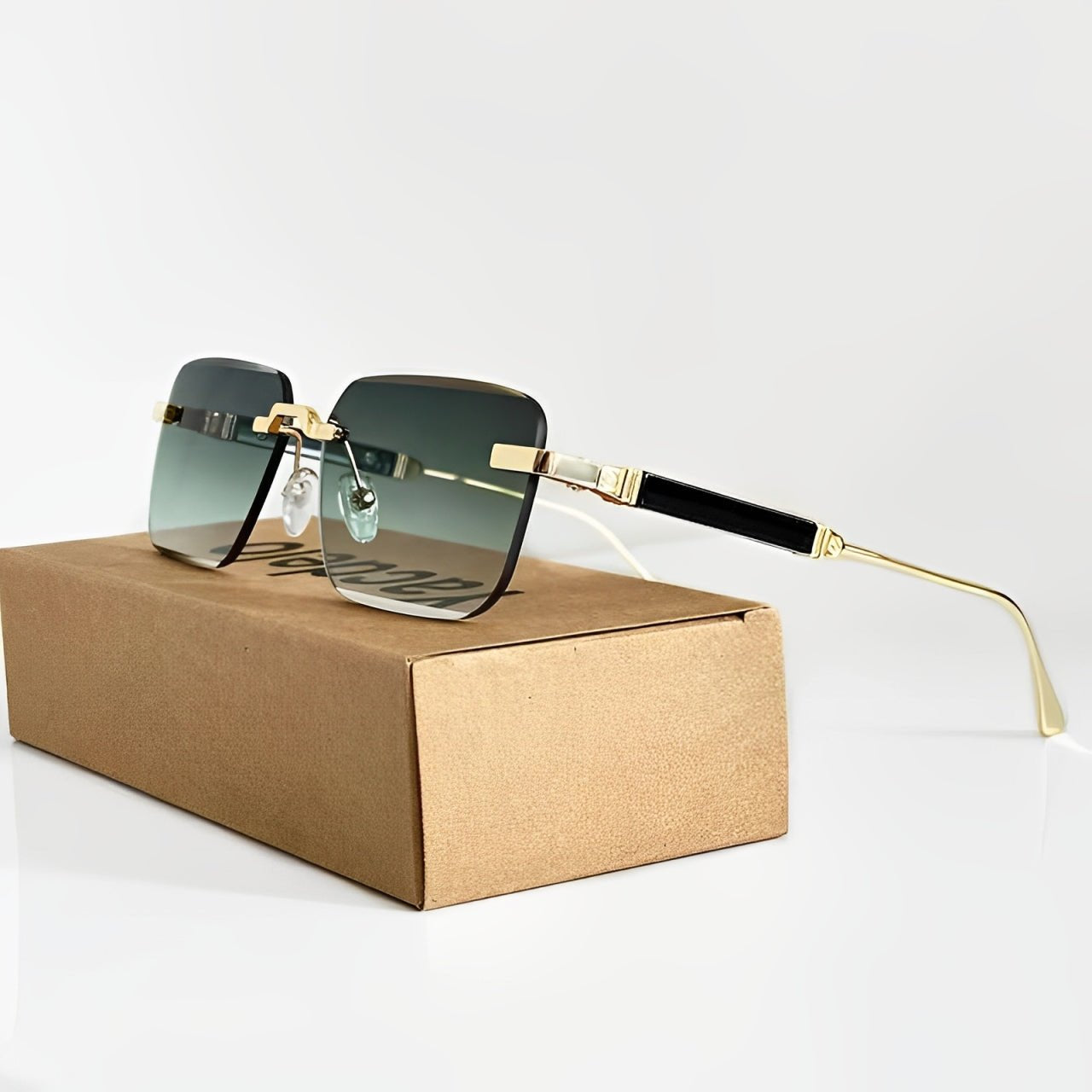 Mia | Lunettes de soleil rétro carrées en cadre titane doré dégradé UV400