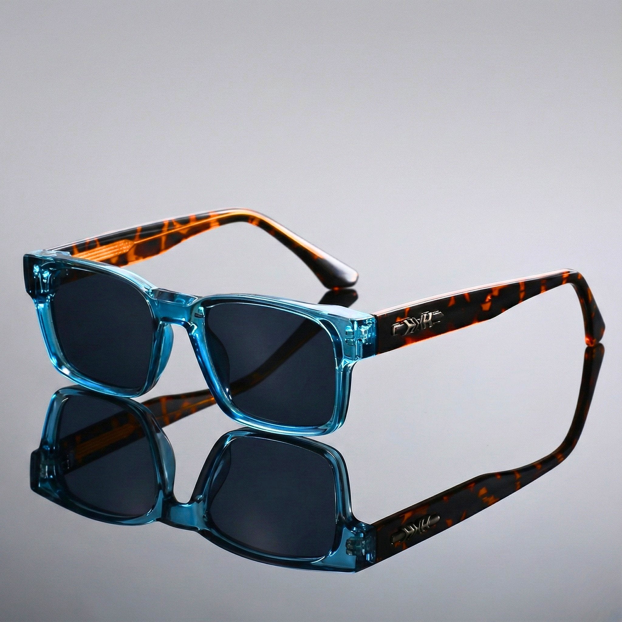 James | Lunettes de Soleil Carrées Écailles Acétate Protection UV400