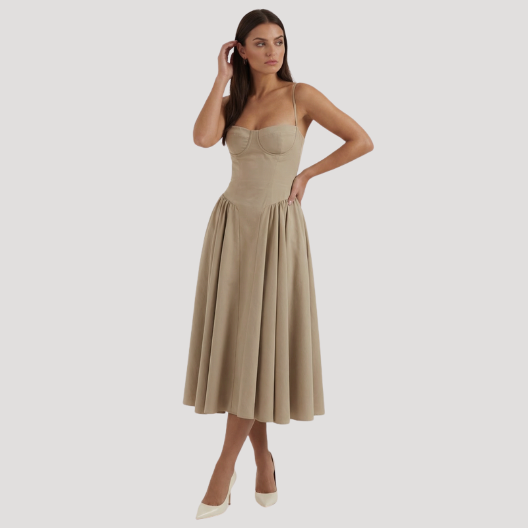 Thessaly | Robe Midi à Encolure Coeur pour Femmes