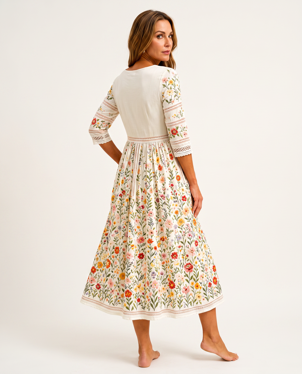 Eisel | Robe midi à fleurs avec détails en dentelle et poches