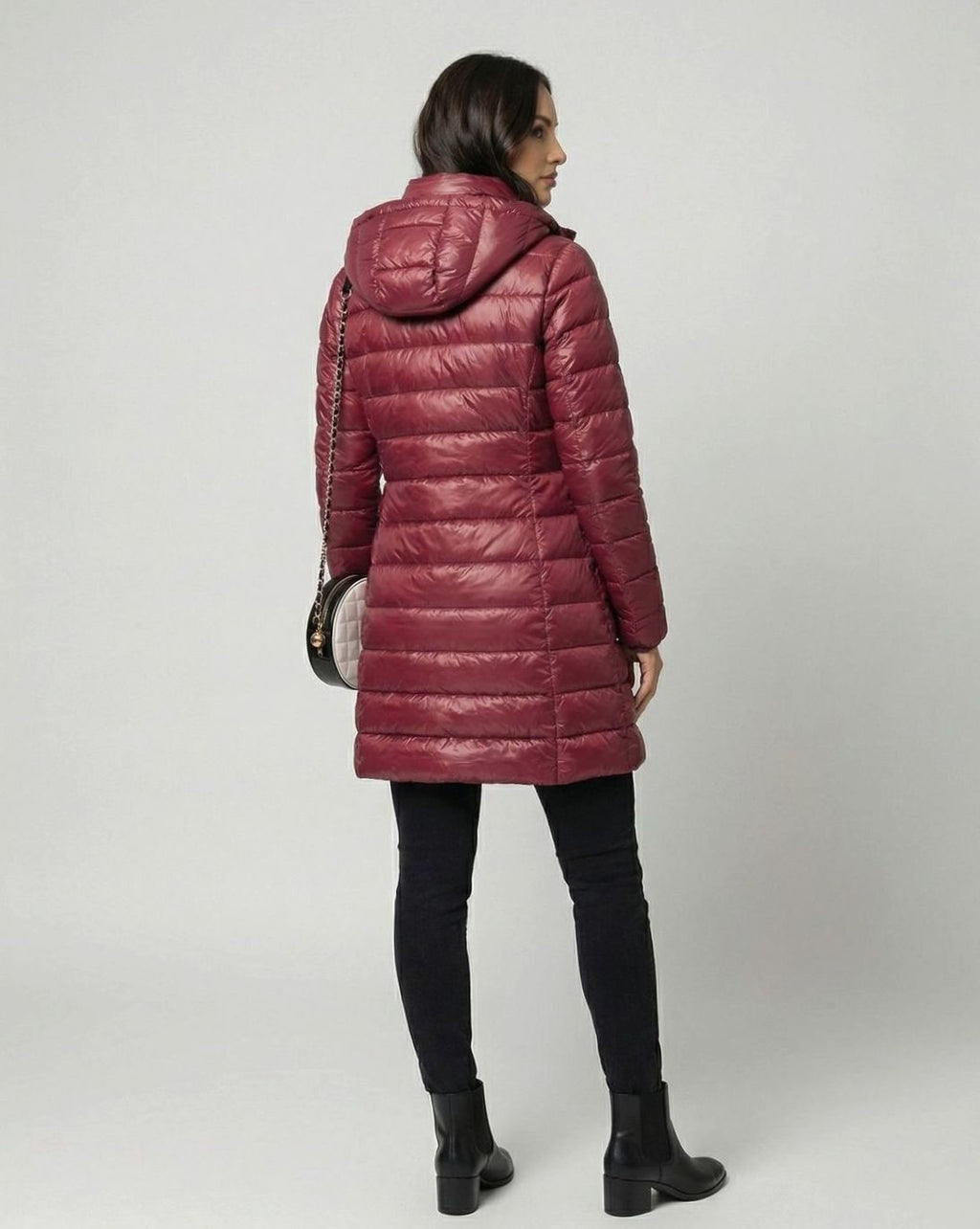 Doudoune en Nylon Femme – Capuche et Coupe Ajustée Ultralégère et Chaude