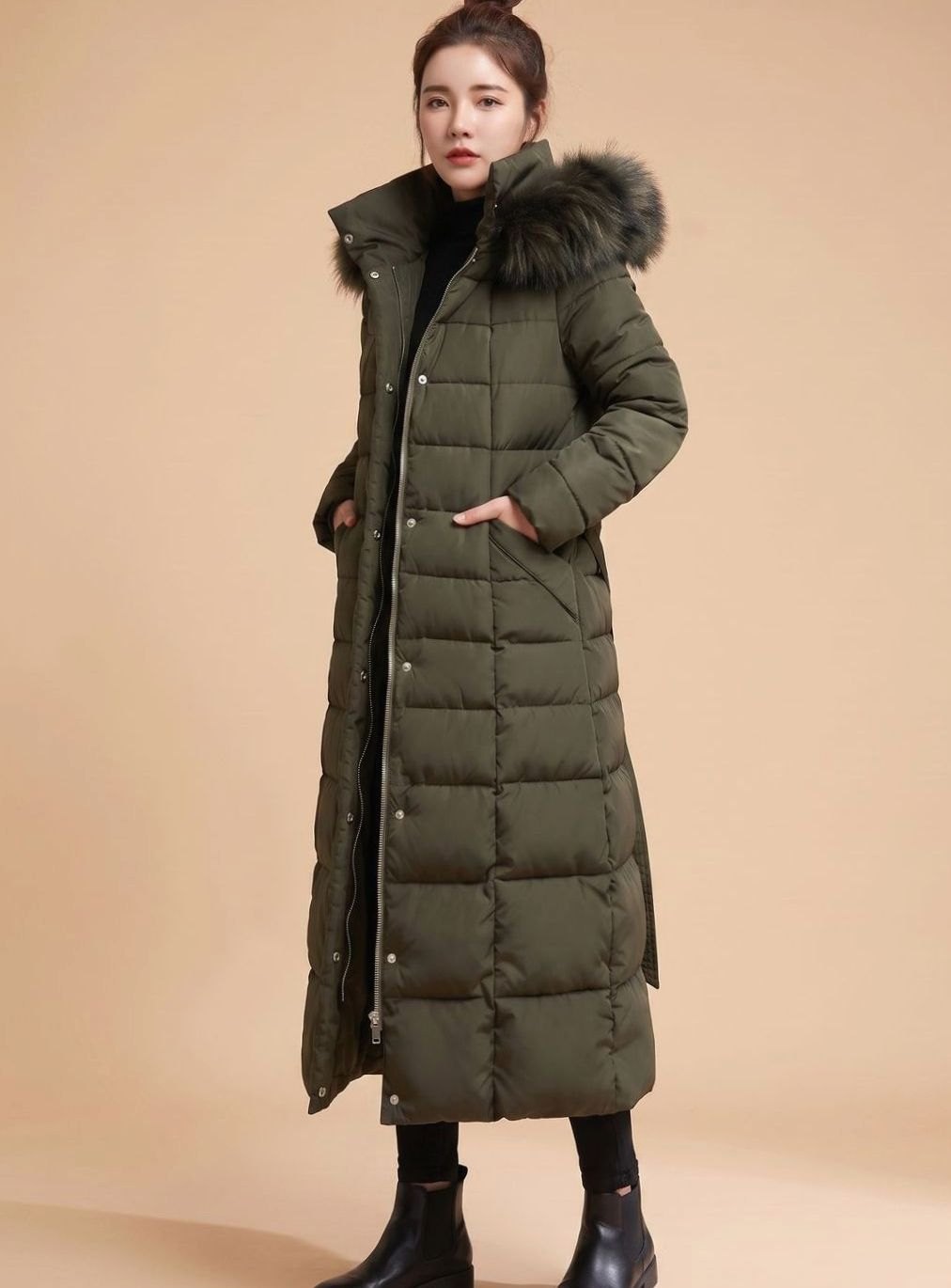 Emilia | Manteau d'hiver femme long matelassé avec capuche et bordure en fausse fourrure