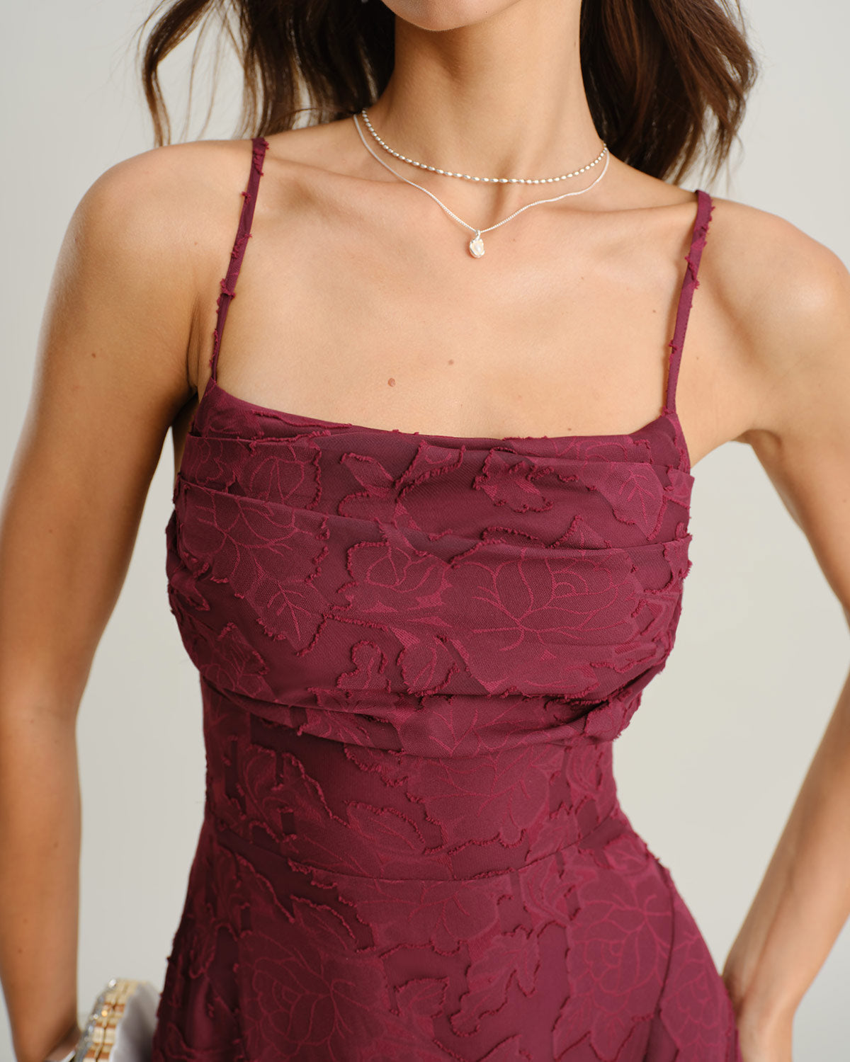 Rosevelle | Robe maxi en jacquard pour femmes avec fines bretelles