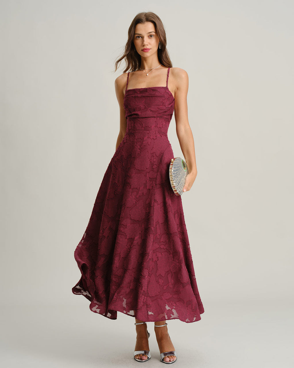 Rosevelle | Robe maxi en jacquard pour femmes avec fines bretelles