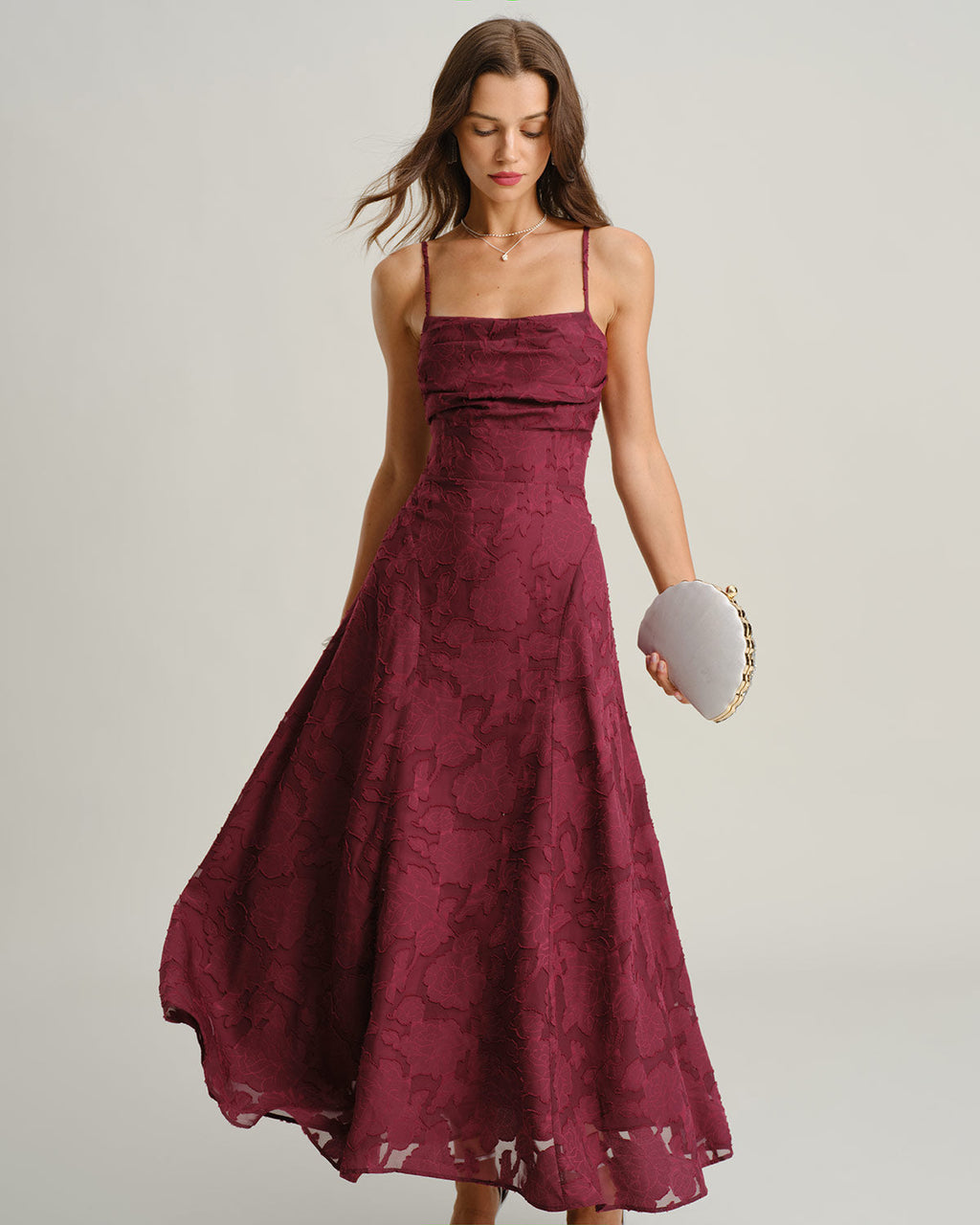 Rosevelle | Robe maxi en jacquard pour femmes avec fines bretelles