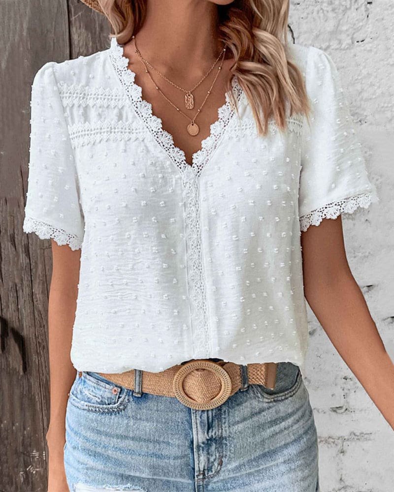 Eleanor | Blouse en dentelle à pois suisses pour femmes, coupe bohème, décolleté en V