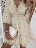 Scarlett | Robe Mini Boho Femme Décolleté en V Manches Évasées en Dentelle Brodée