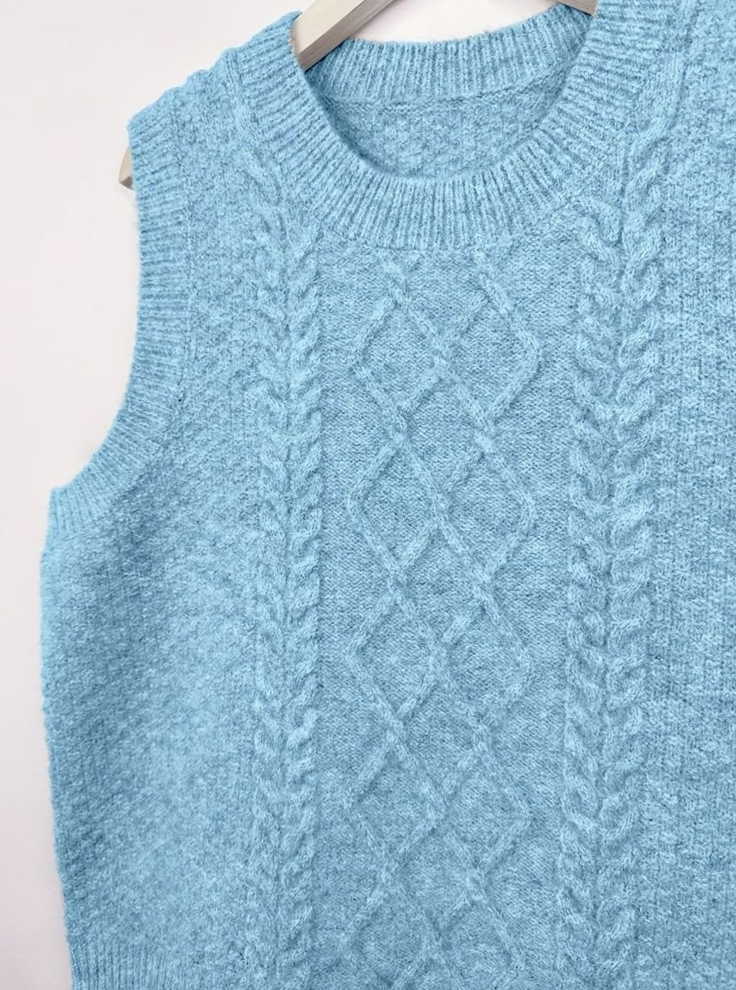 Pénélope | Gilet sans manches en tricot à torsades pour femmes, col rond