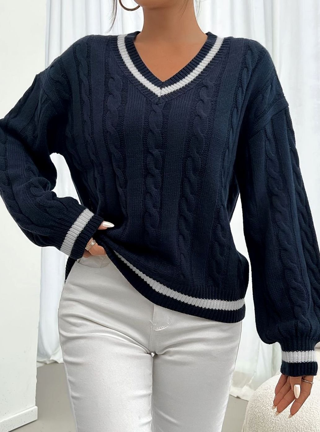 Sophia | Pull à col en V en maille torsadée pour femmes