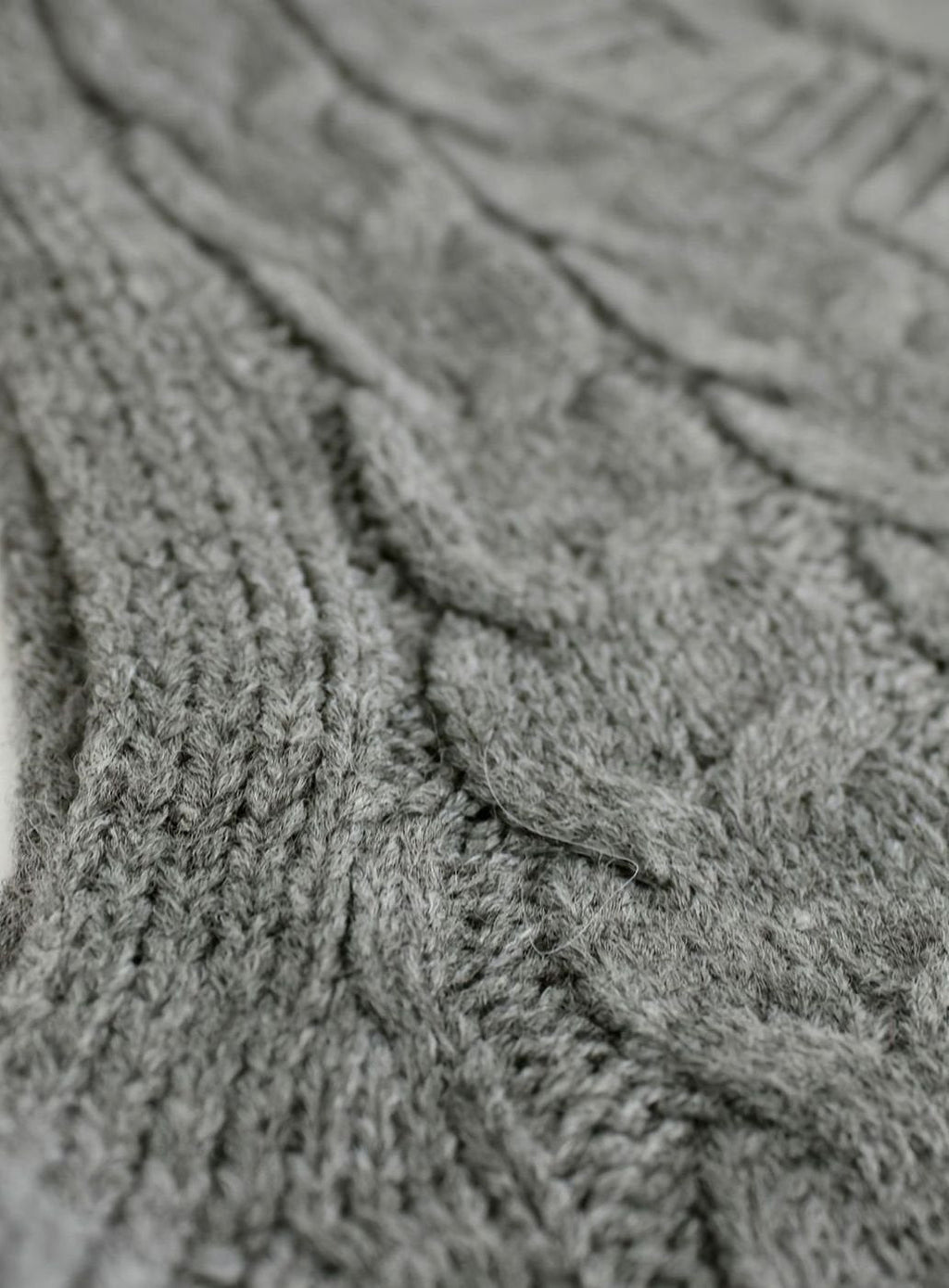 Camila | Gilet en maille torsadée pour femmes, décolleté en V, coupe décontractée