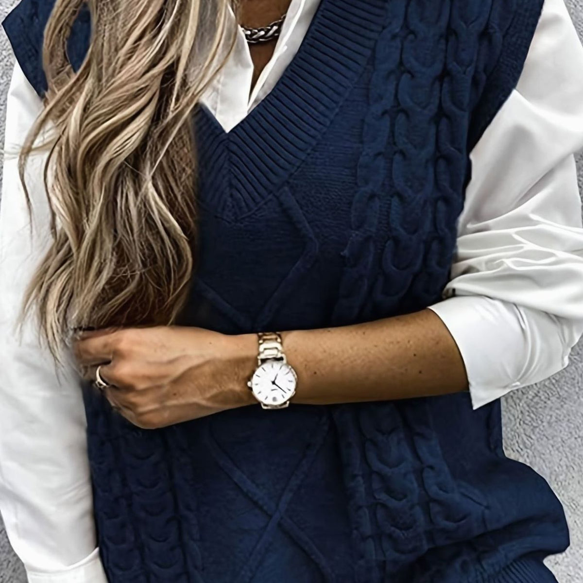 Camila | Gilet en maille torsadée pour femmes, décolleté en V, coupe décontractée