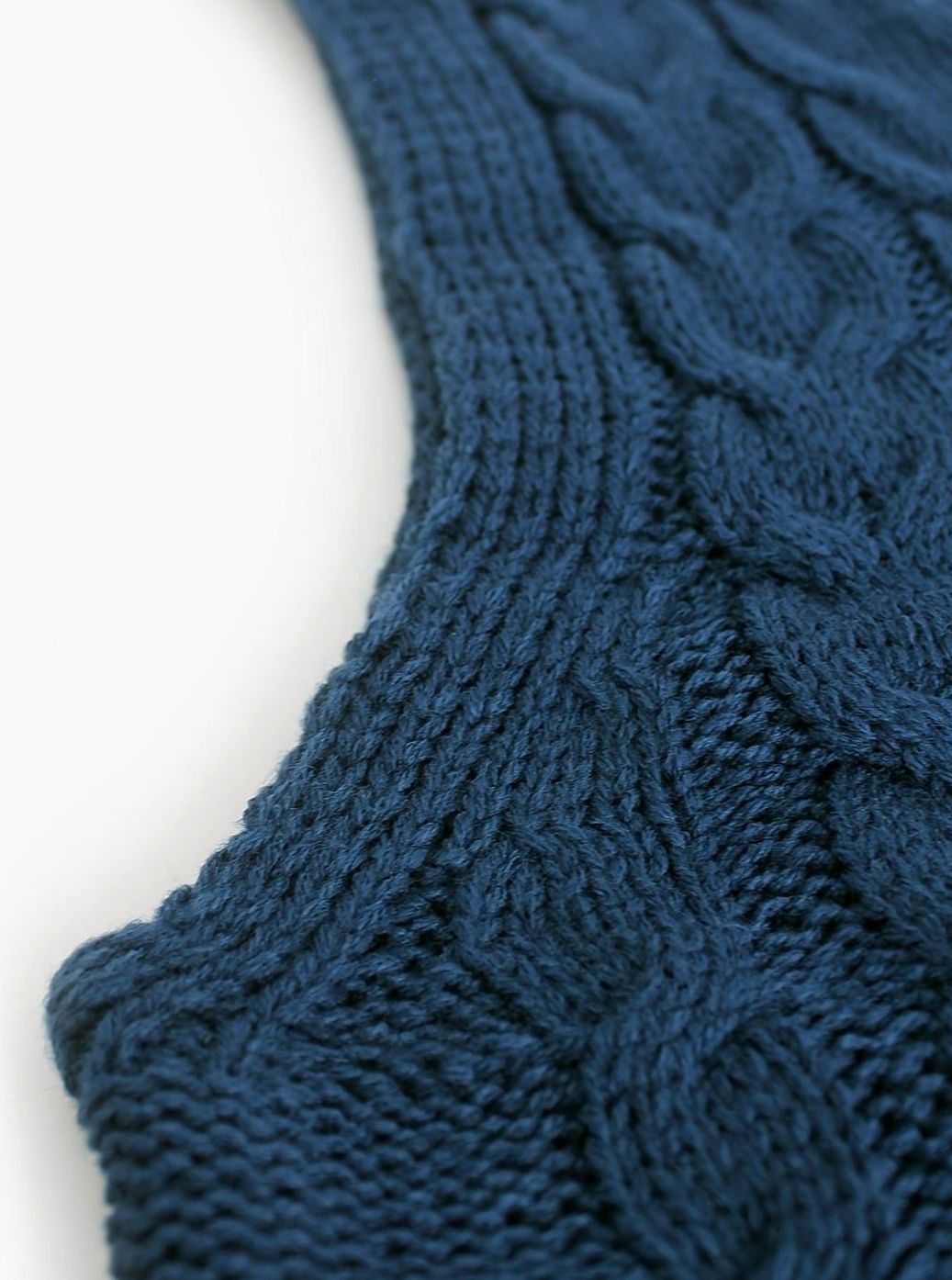 Camila | Gilet en maille torsadée pour femmes, décolleté en V, coupe décontractée