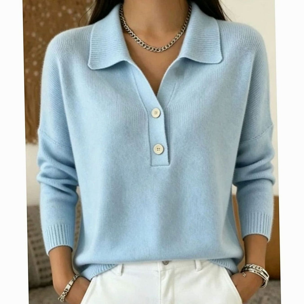 Emma | Pull en tricot à col et patte de boutonnage pour femmes