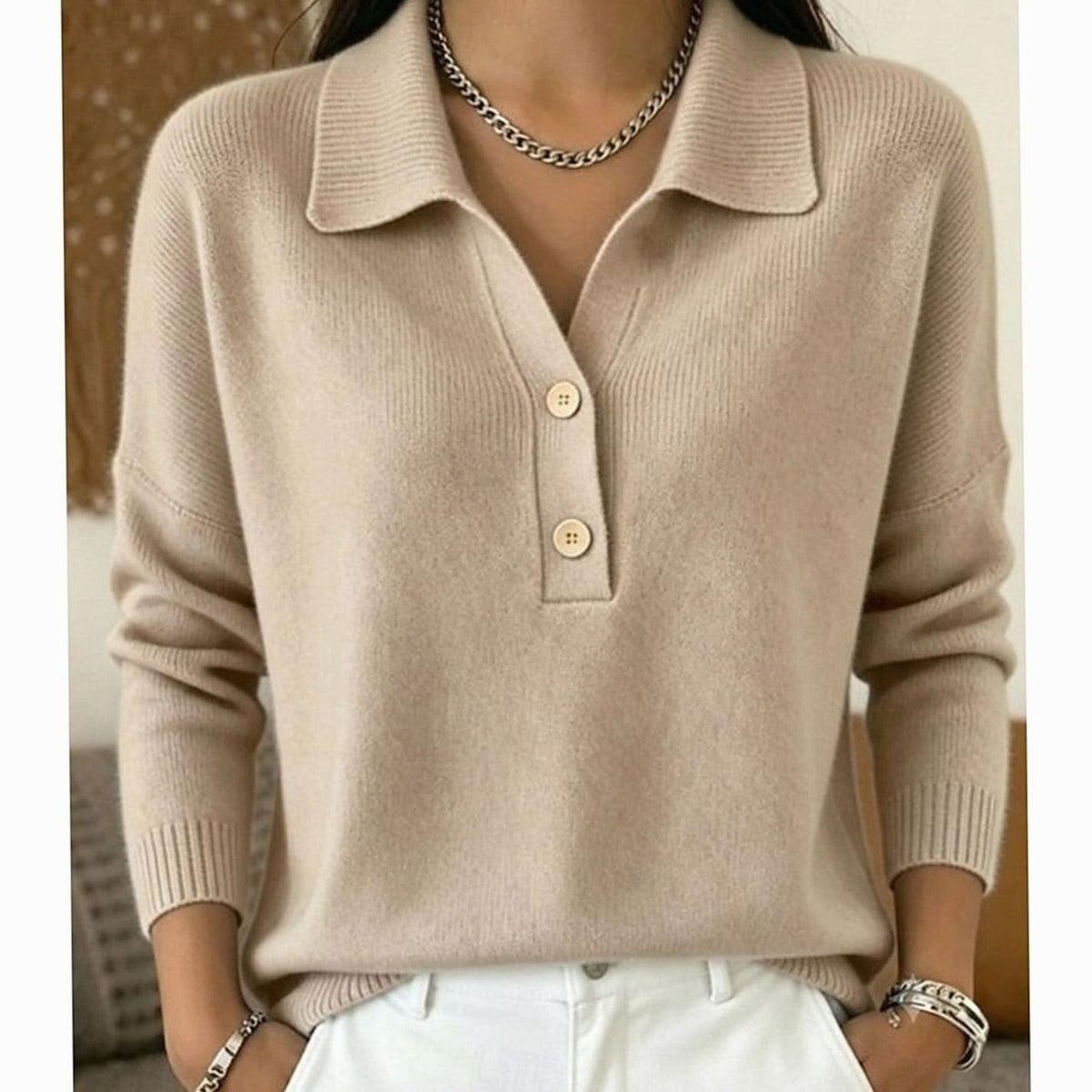 Emma | Pull en tricot à col et patte de boutonnage pour femmes