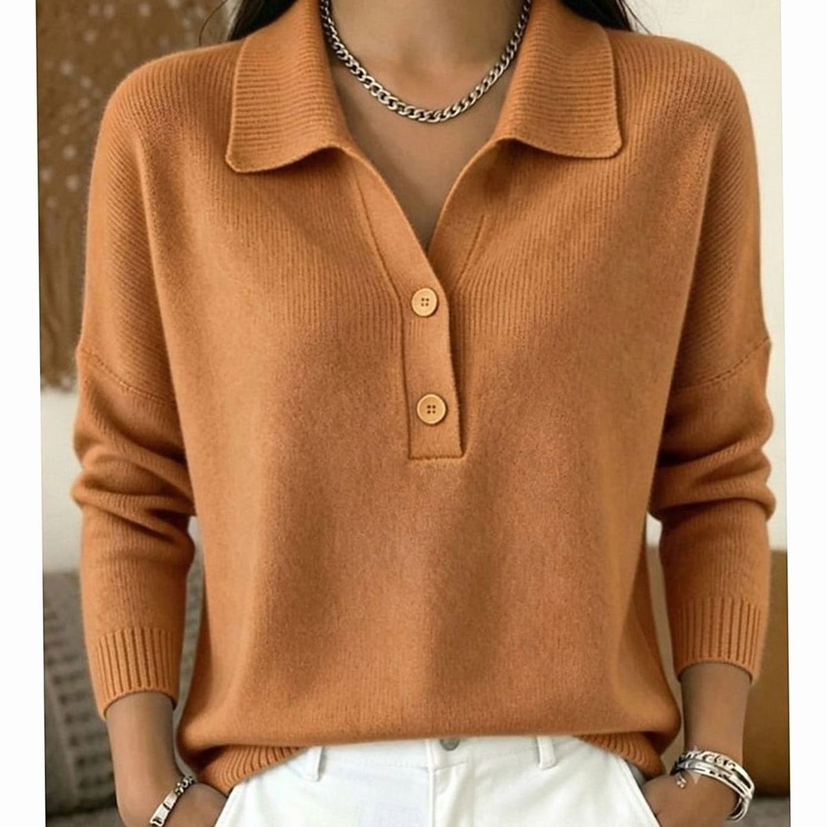 Emma | Pull en tricot à col et patte de boutonnage pour femmes