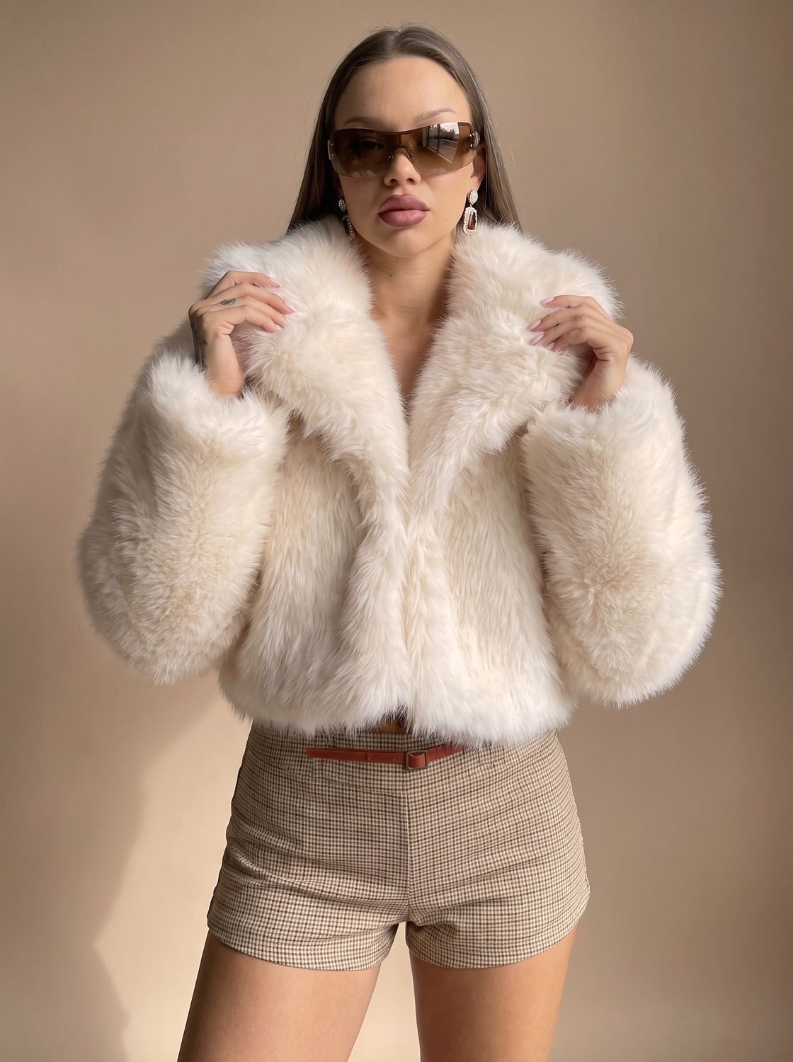 Charlotte | Manteau court en fausse fourrure pour femmes, à manches oversized et devant ouvert