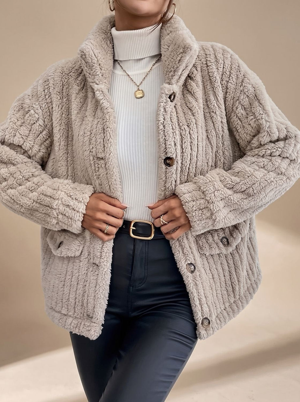 Victoria | Manteau en fausse fourrure pour femmes, veste en polaire teddy à boutons avec poches