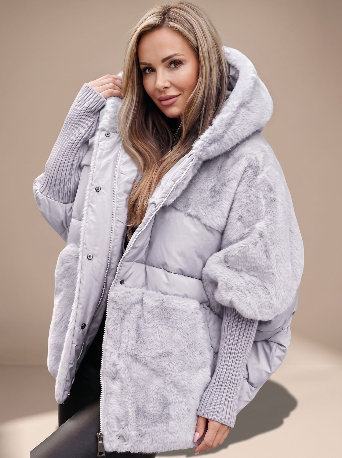 Victoria | Manteau à capuche en fausse fourrure matelassé pour femmes