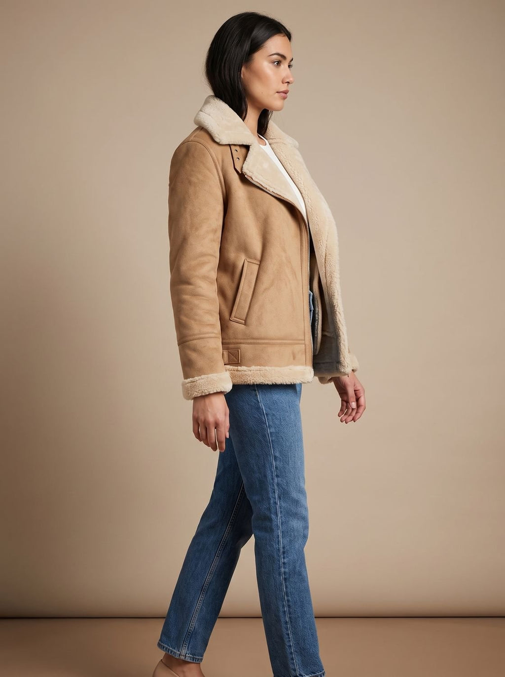 Harper | Veste aviateur pour femmes en fausse fourrure avec ceinture et zip asymétrique