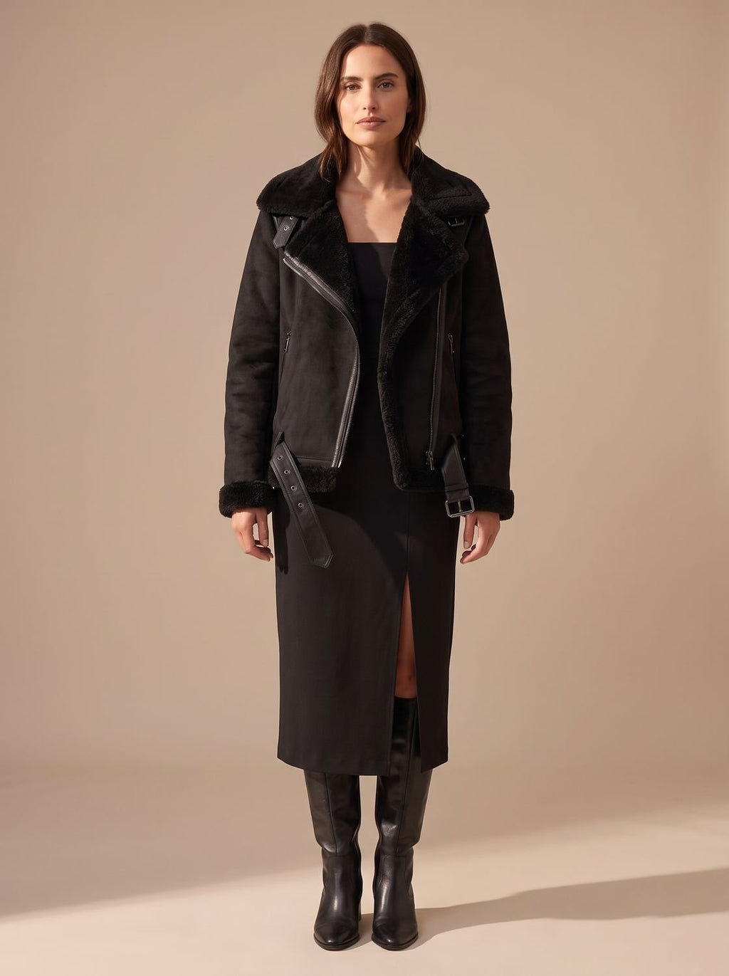 Harper | Veste aviateur pour femmes en fausse fourrure avec ceinture et zip asymétrique