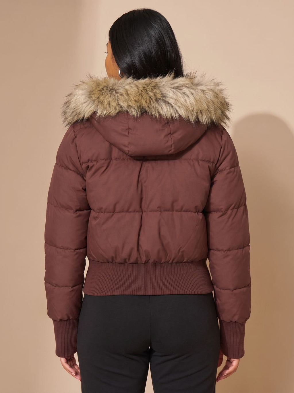 Amelia | Veste courte en duvet à capuche en fausse fourrure pour femmes