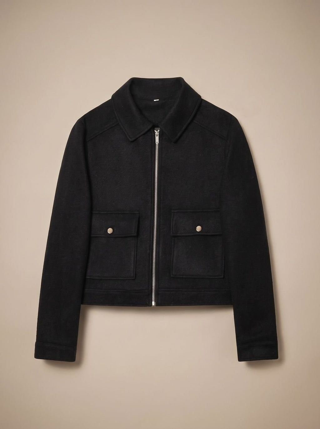 Victoria | Manteau court en mélange de laine à col montant et boutons pour femmes