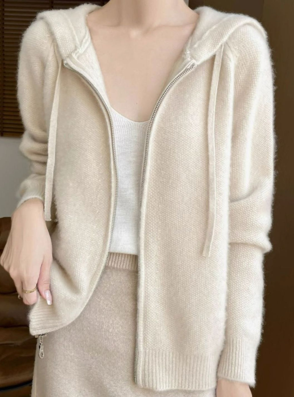 Kate - Gilet Tricoté Oversize avec Capuche