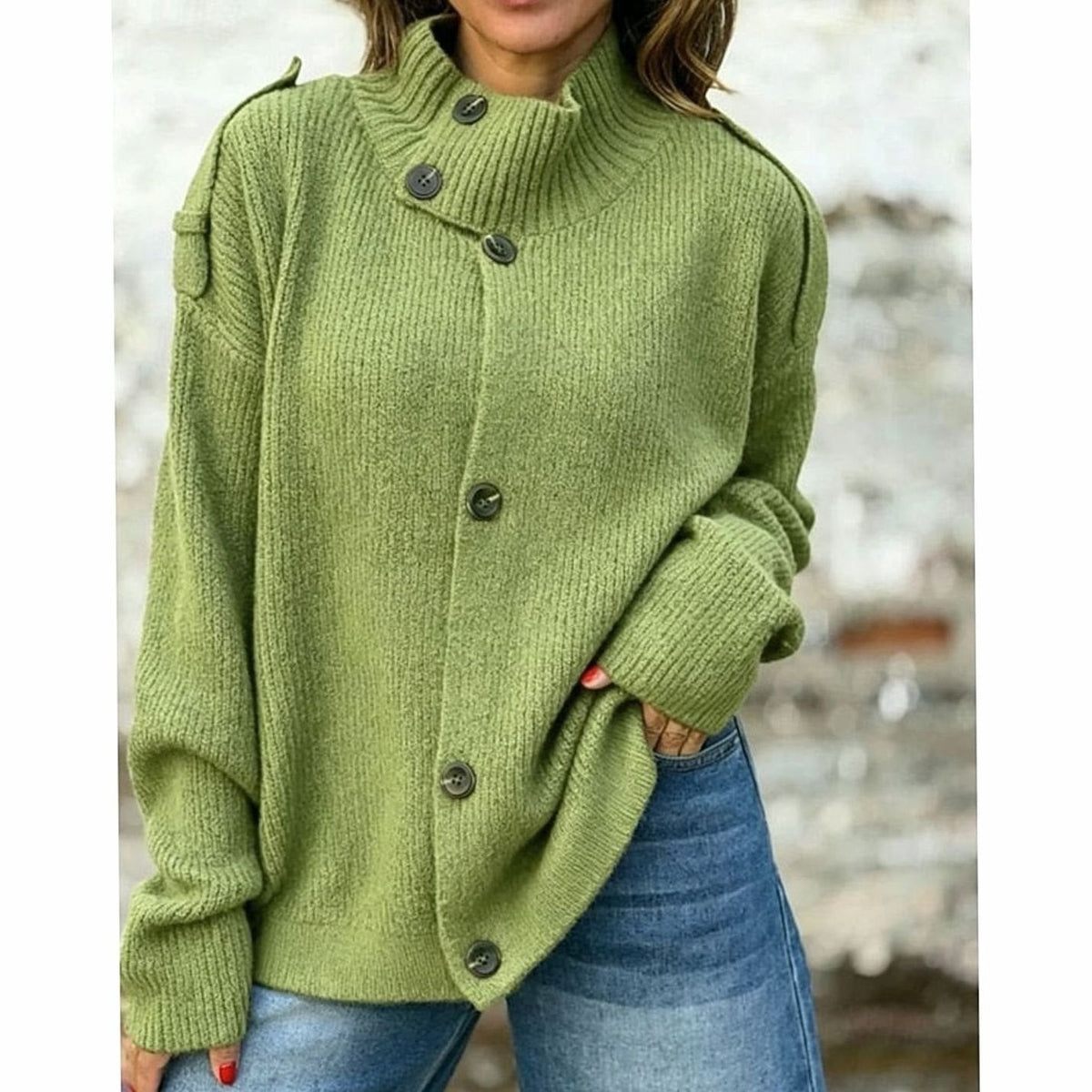 Amelia | Cardigan en tricot surdimensionné à boutons sur le devant et col montant pour femmes
