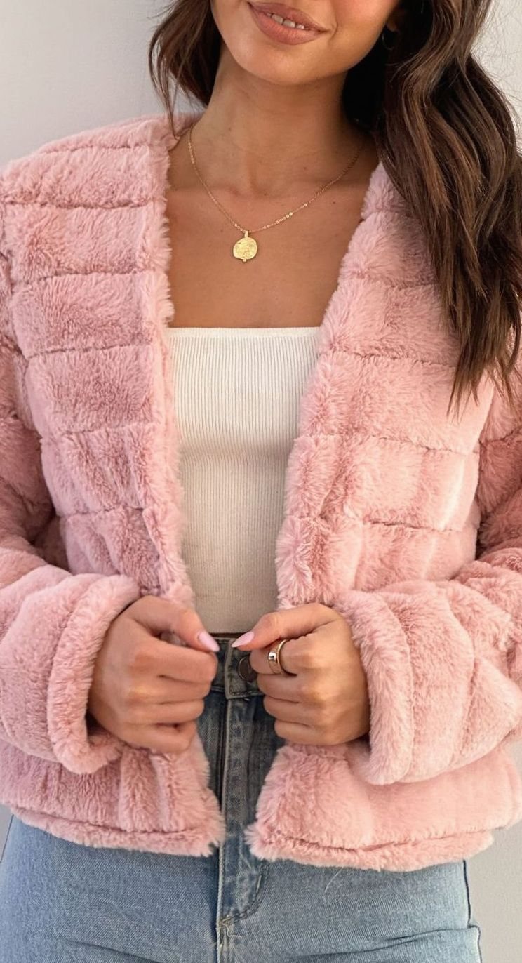 Camila | Veste de soirée en fausse fourrure matelassée pour femmes, courte et à l'avant ouvert