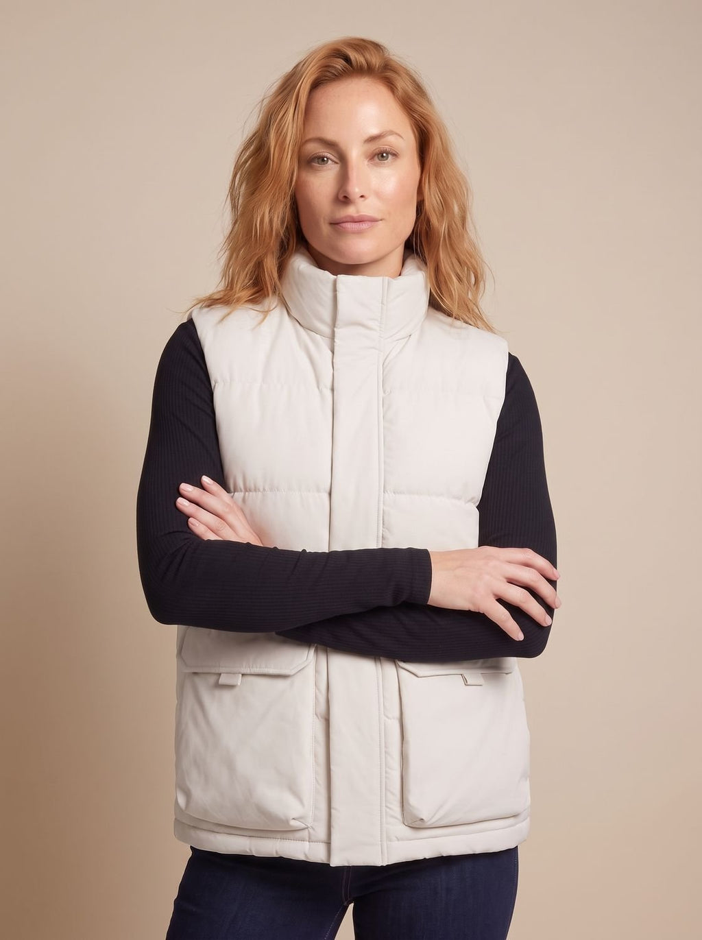 Camila | Gilet matelassé sans manches pour femme, col montant, fermeture éclair, poches à rabat