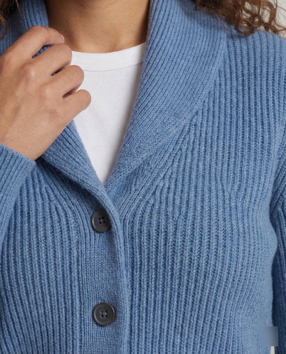 Aria | Gilet à col cranté en maille côtelée pour femmes