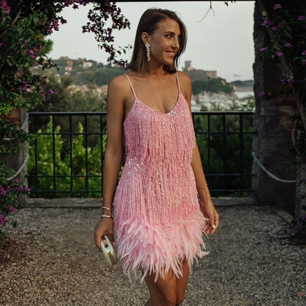 Victoria | Robe de cocktail mini à paillettes avec franges et bordure en plumes pour femmes