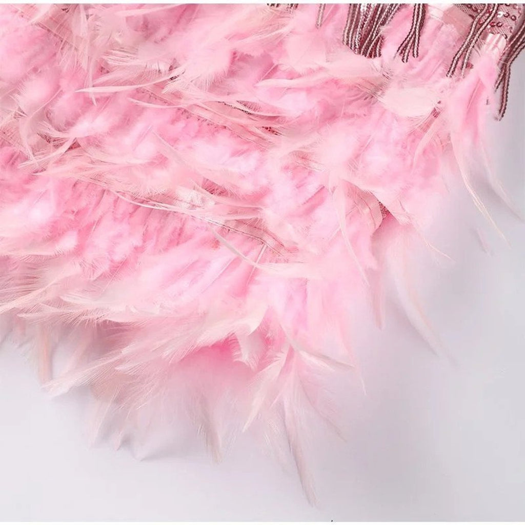Victoria | Robe de cocktail mini à paillettes avec franges et bordure en plumes pour femmes