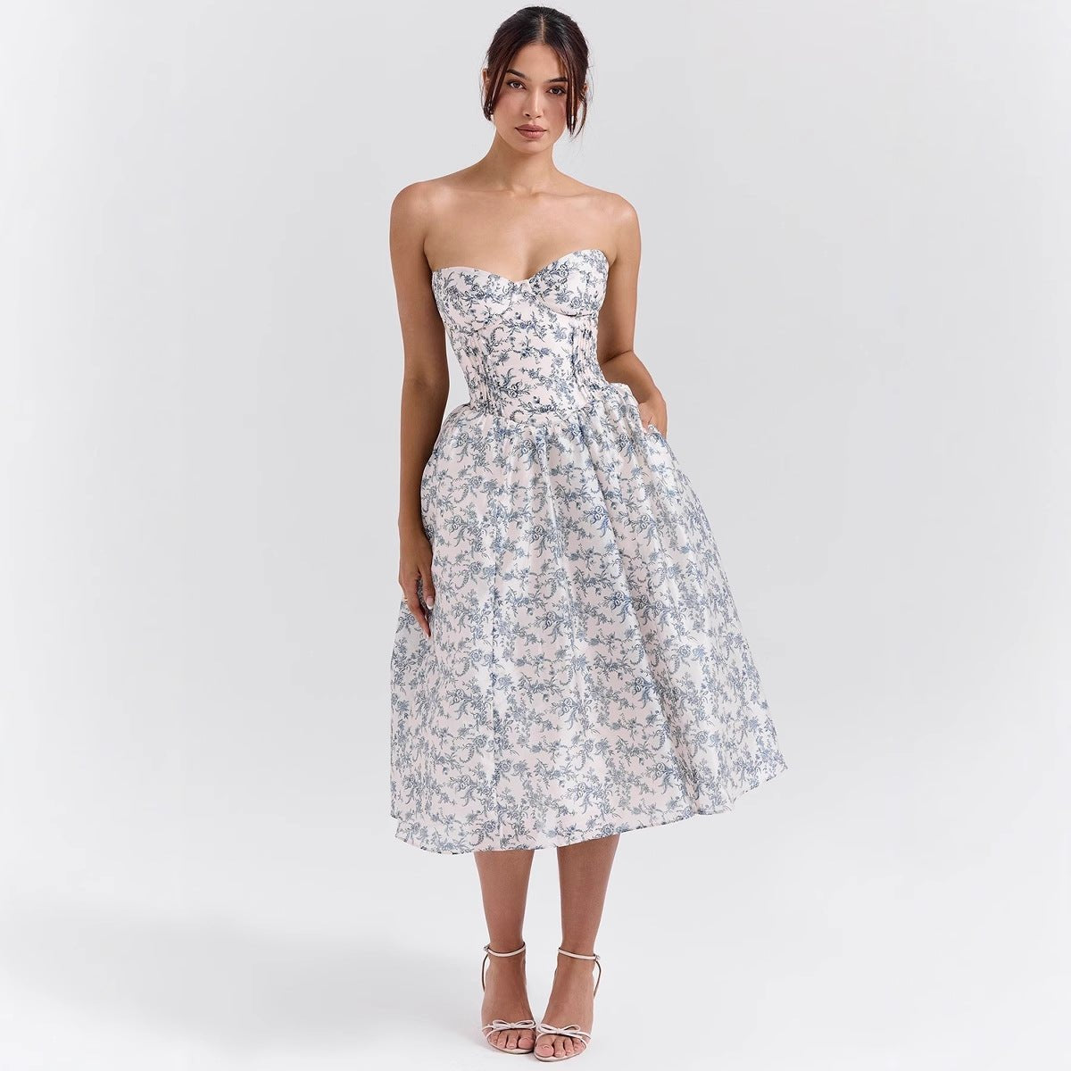 Amelia | Robe Cocktail Midi en Satin Sans Manches pour Femmes
