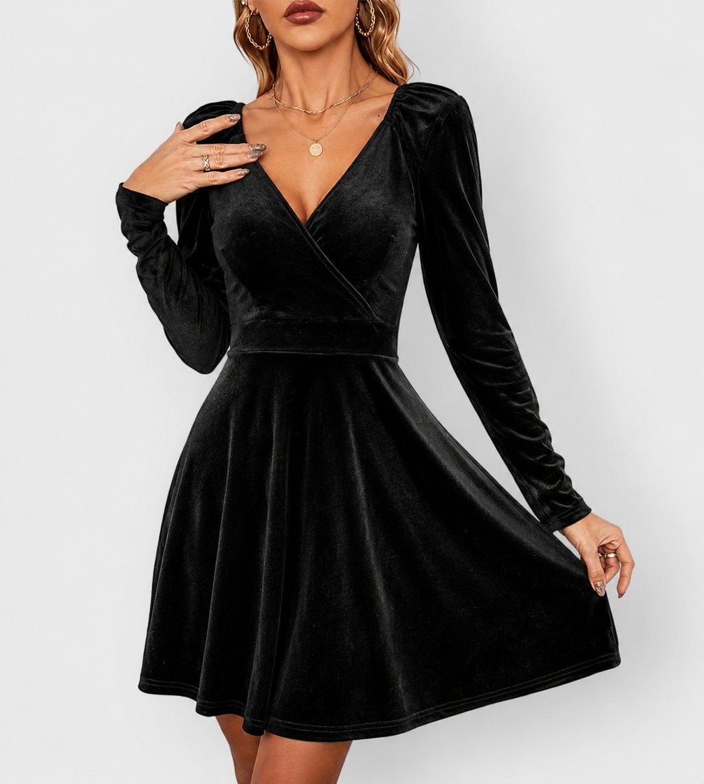 Eleanor | Robes formelles patineuse en velours pour femmes à manches longues et décolleté en V