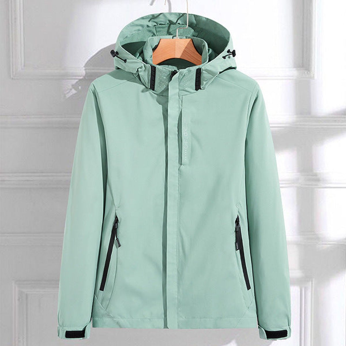 Victoria | Veste de pluie imperméable à capuche ajustable pour femmes