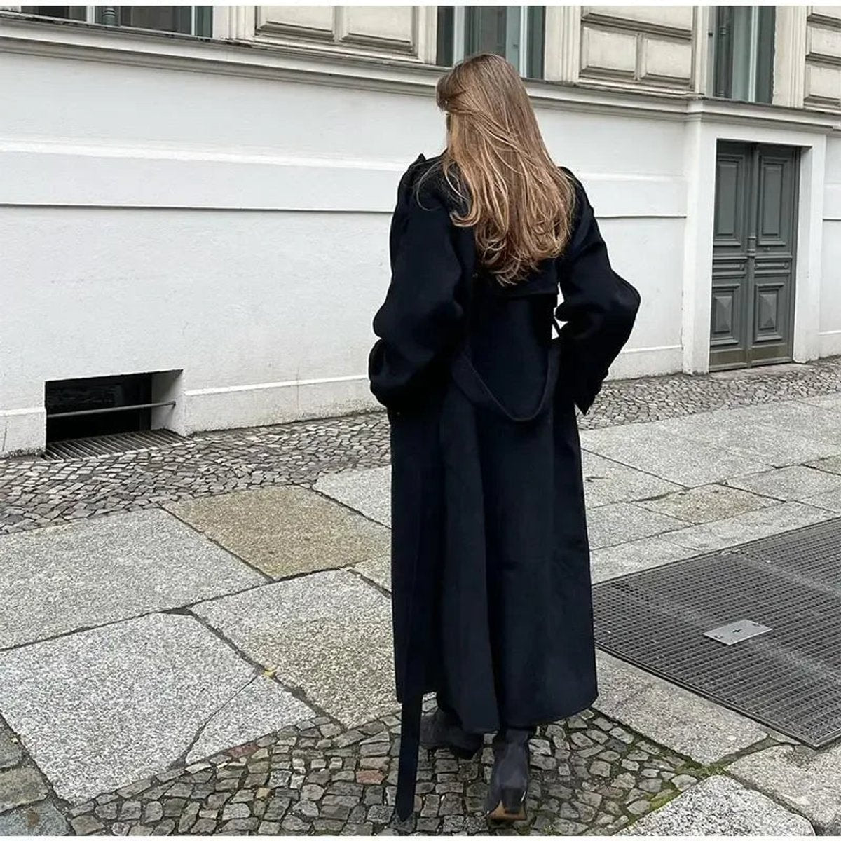 Manteau Trench Long pour Femmes d'Hiver avec Ceinture et Double Rangée de Boutons