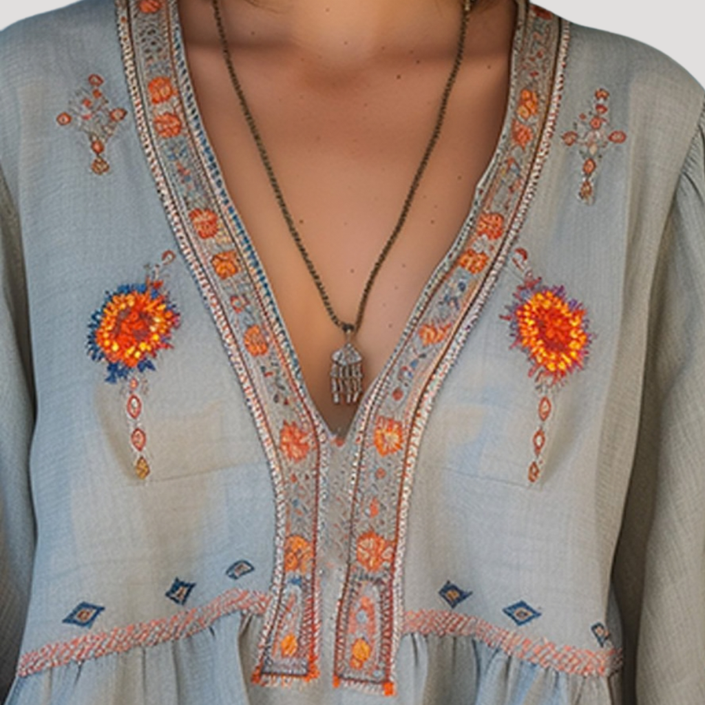 Zinnia | Blouse à Manches Longues Brodée à Col en V pour Femmes